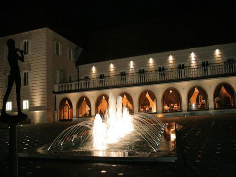 Elegans Hotel Brdo คราน ภายนอก รูปภาพ